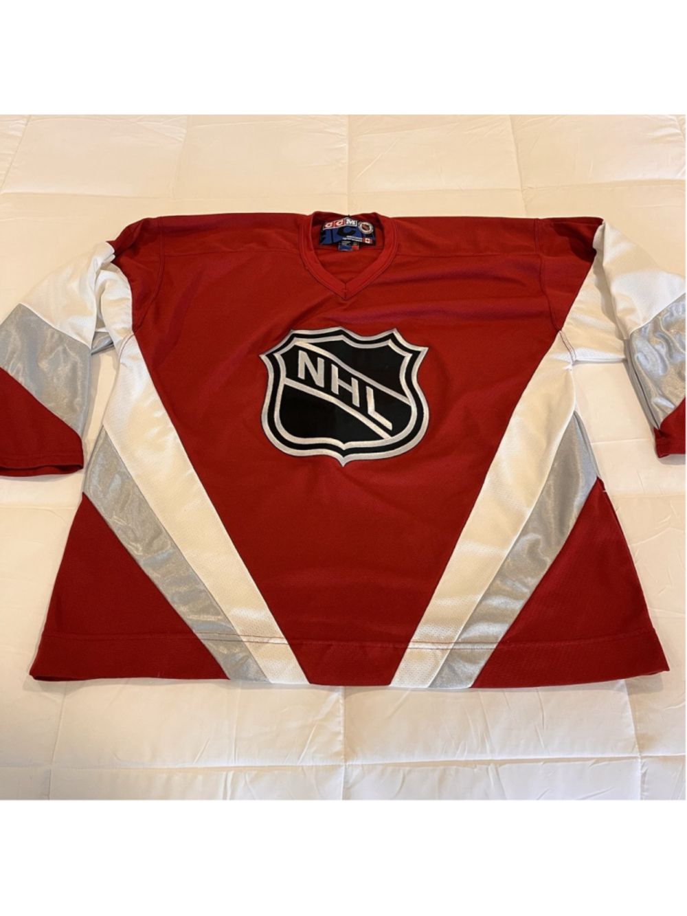 Size XXL CCM NHL Men’s Hockey Jersey Official Licensed Product Made In Canada
